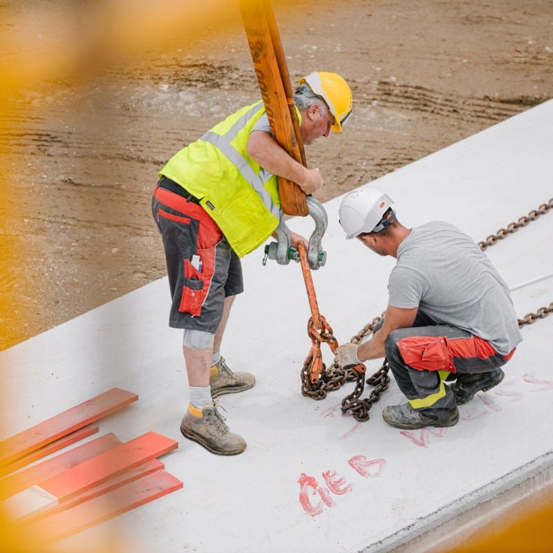 Fertigteil Decke Montage © Joel Kernasenko
