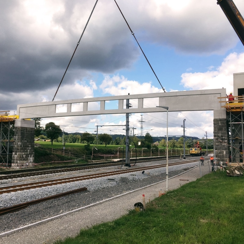 Fertigteilbau Brücke